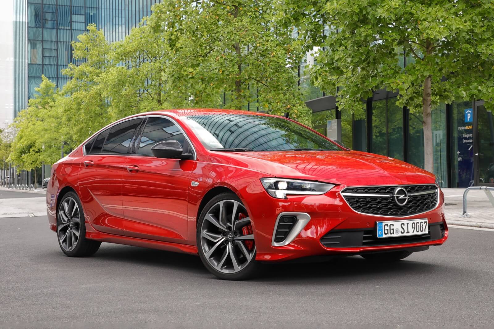 Opel Insignia: идеальное сочетание комфорта и динамики