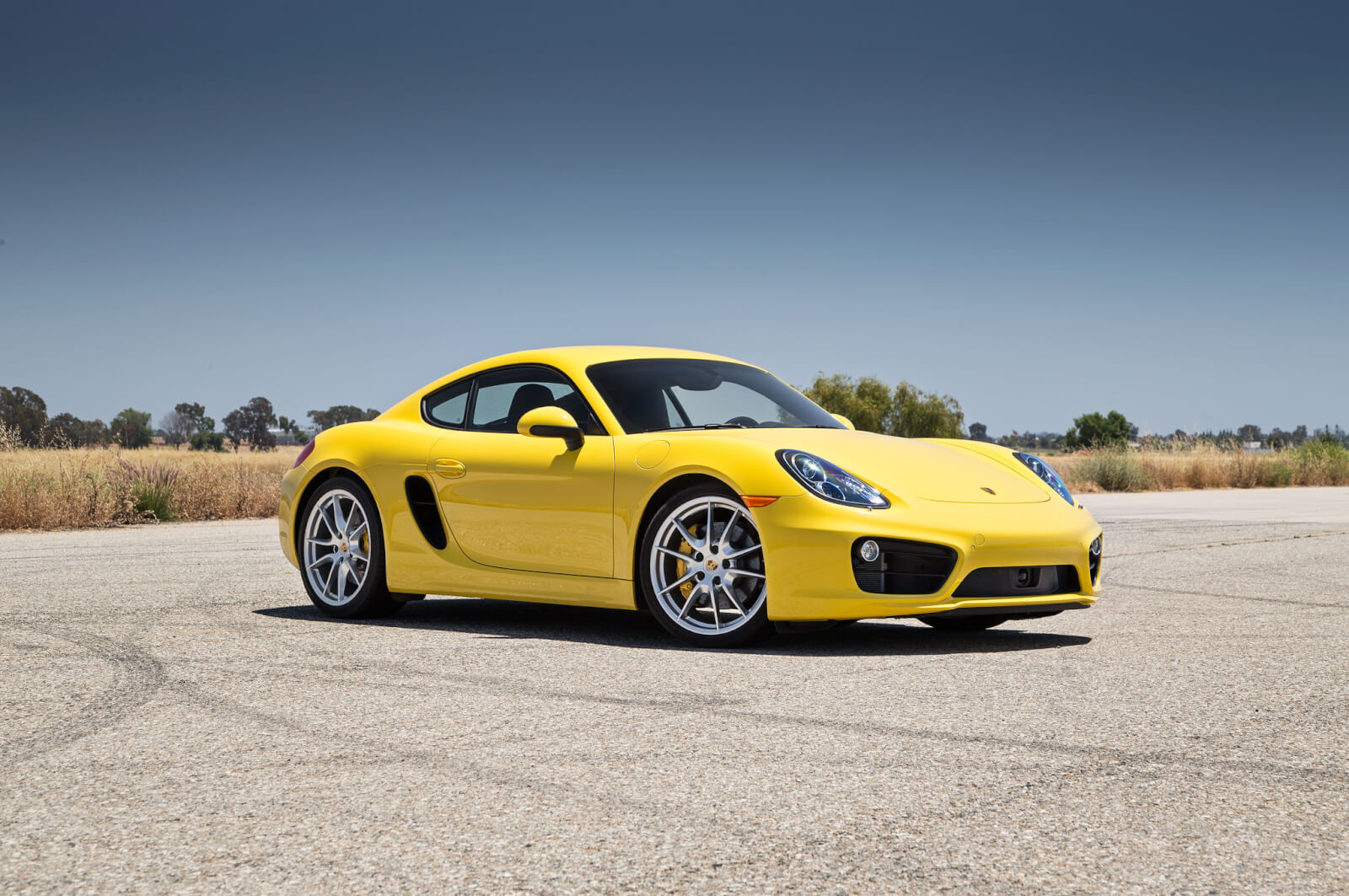 Porsche Cayman: воплощение страсти к автомобилям