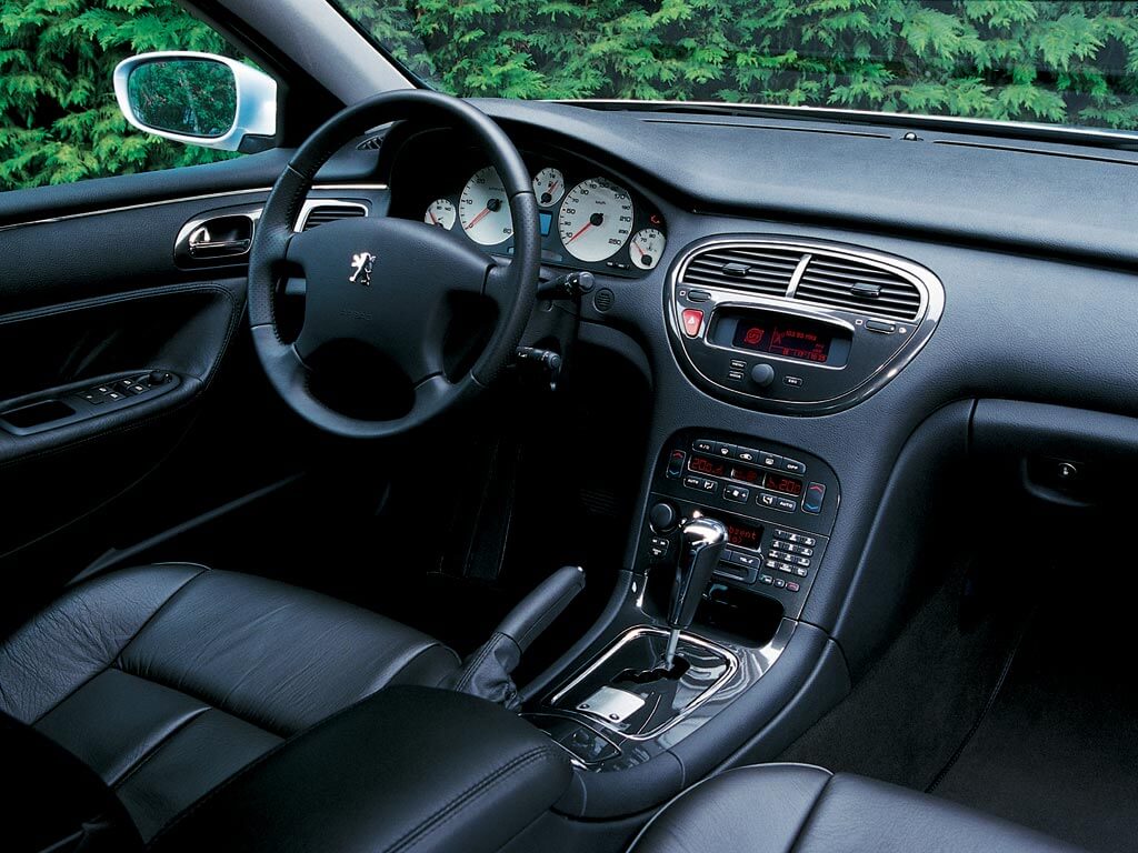 Peugeot 607: гармония стиля и комфорта