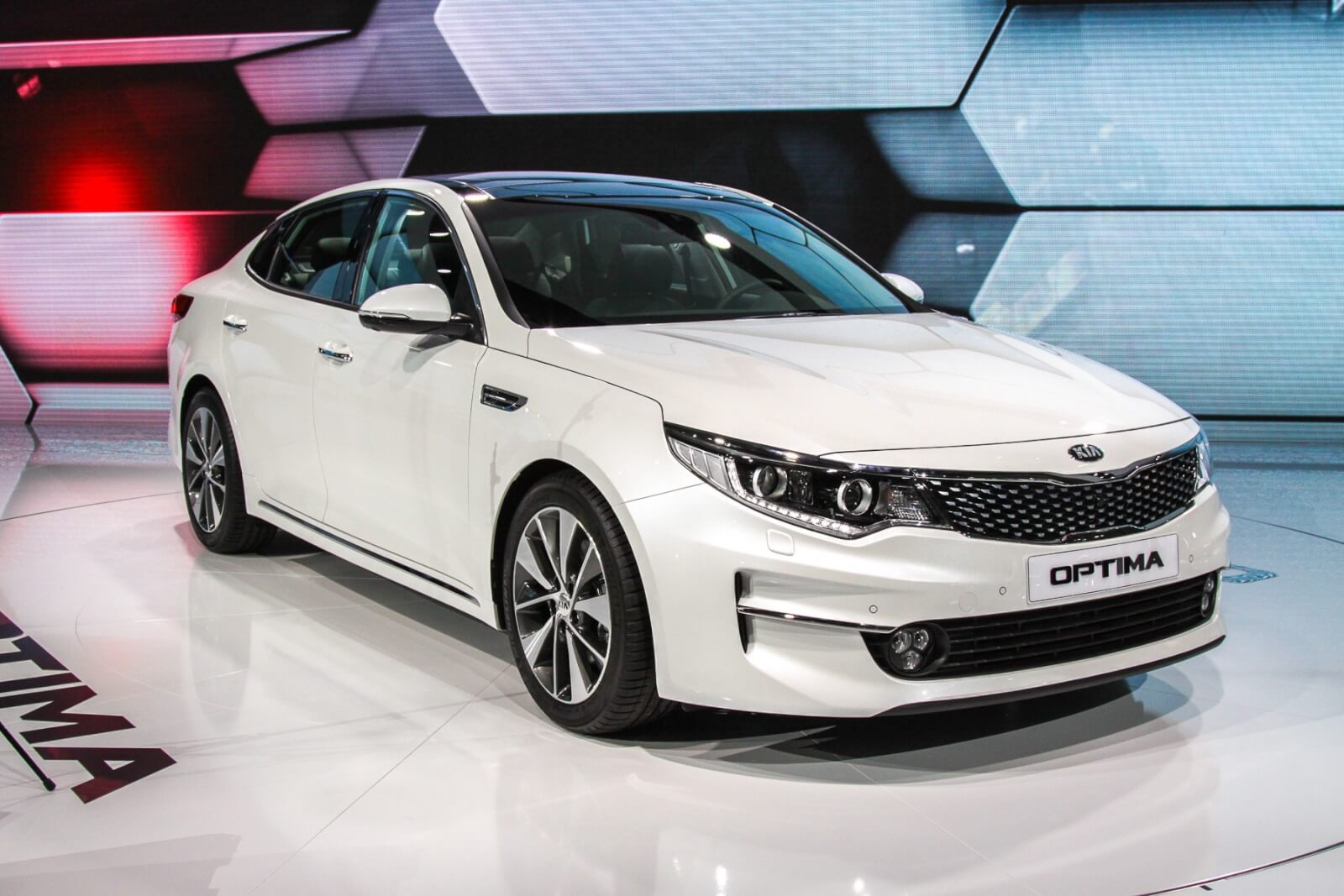 Kia Optima: обзор модели корейского автомобиля