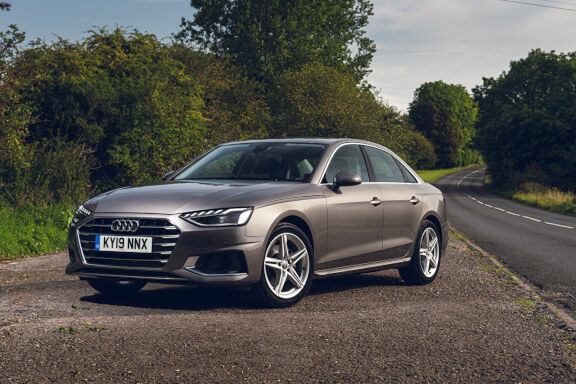 превью Audi A4: идеальное сочетание роскоши и производительности