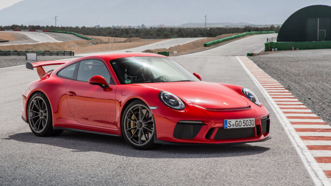 превью Автогигант Porsche успешно вышел на IPO: автогигант вышел на биржу с 911 млн акций